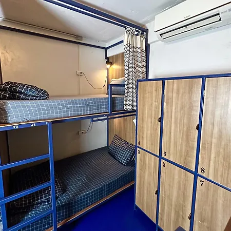 Hoft Hostel Bangkok Exterior photo
